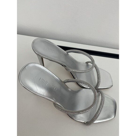 NINE WEST Women’s slide sandals stiletto heels Silver rhinestone Size 9M - Picture 9 of 12